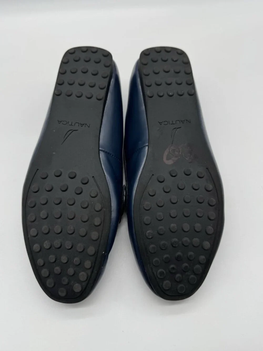 Nautica Lunara Womens 7 Navy Blue Loafers Silver Chain Slip On Comfort Driving